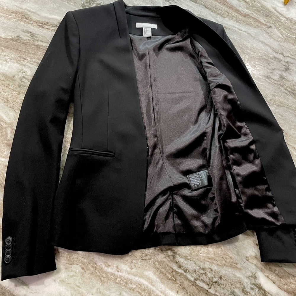H&M Black Blazer